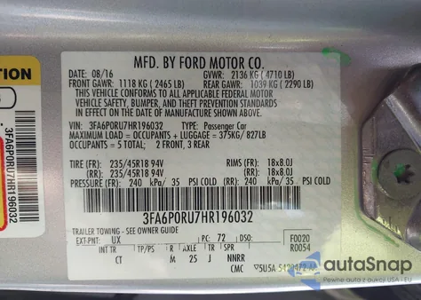 2017 Ford Fusion Hybrid Titanium z USA, uszkodzony, nr VIN 3FA6P0RU7HR196032